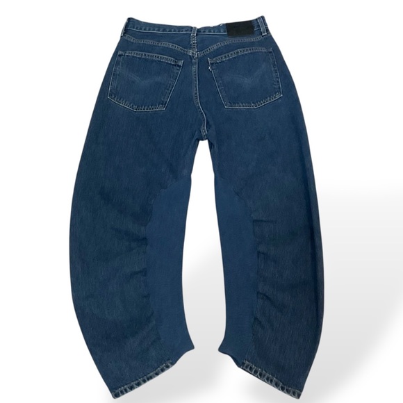 Levi’s Made & Crafted High-Rise Half Pipe Barrel Jeans 
Crop Size 27 - Picture 2 of 8